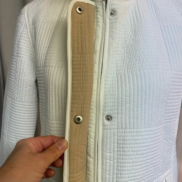 Columbia women’s black zip up size medium - Picture 4 of 9